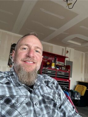 Meet your Posher, Chris